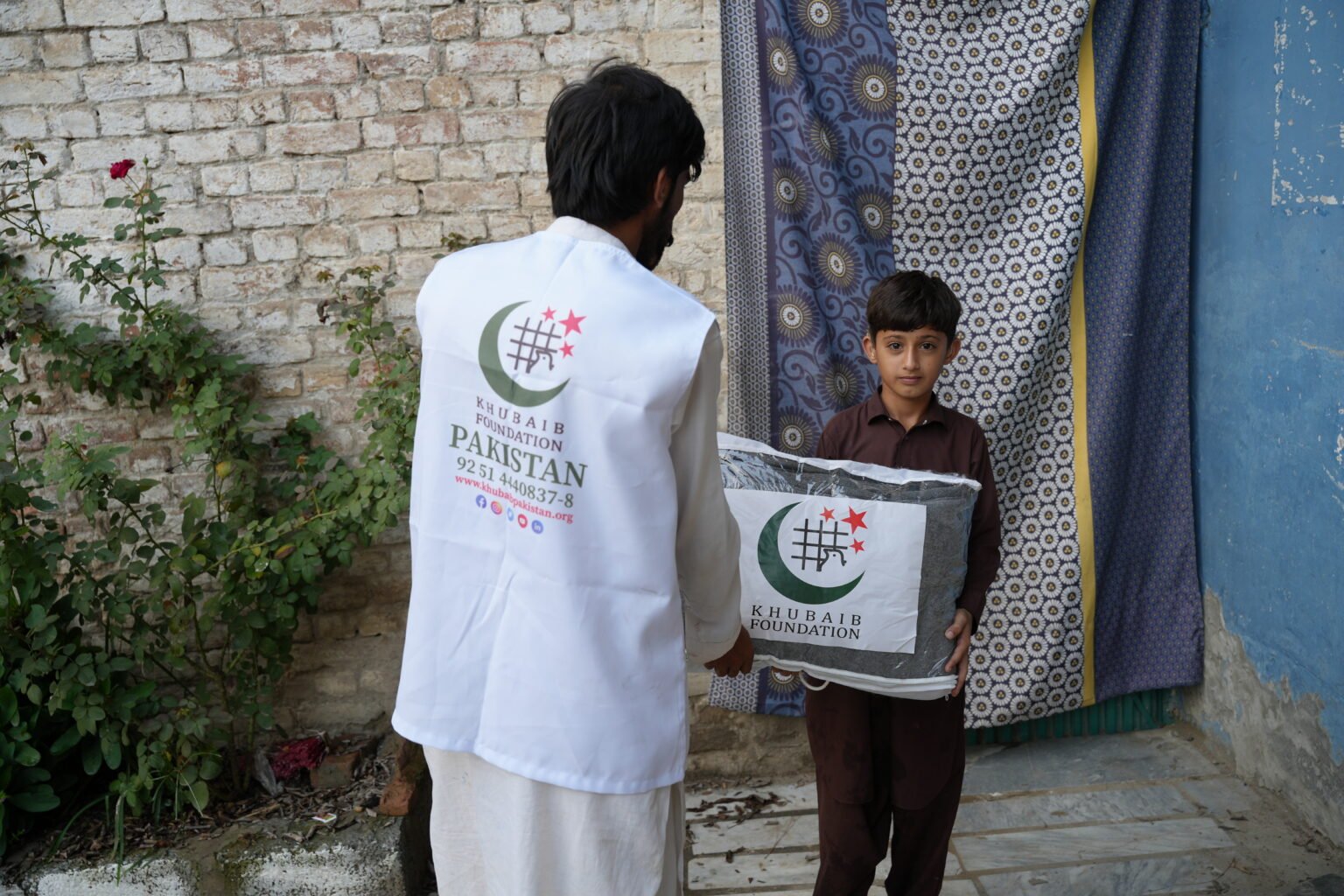 Khubaib Foundation Distributing Blankets for winter